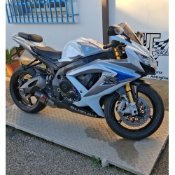 SUZUKI GSXR 750