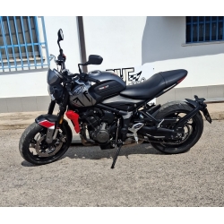 TRIUMPH TRIDENT 660